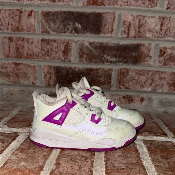 Kids Jordan 4 retro white/hyper violet iridescent size 9c - Picture 1 of 13